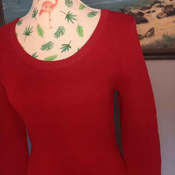 Miss Anne Dresses & Skirts - ❤️‍🔥2=$20 / 3=$25❤️‍🔥Miss Anne red long sleeve body con dress round neck